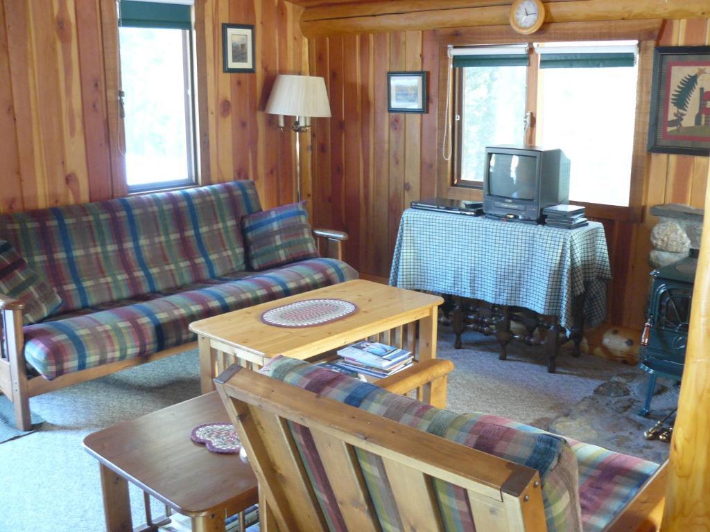Hitching Post Resort Kelowna Quarto foto