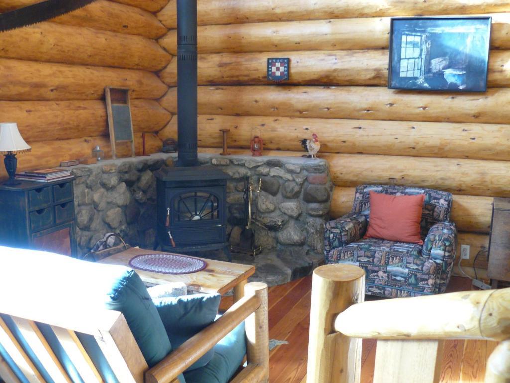 Hitching Post Resort Kelowna Quarto foto