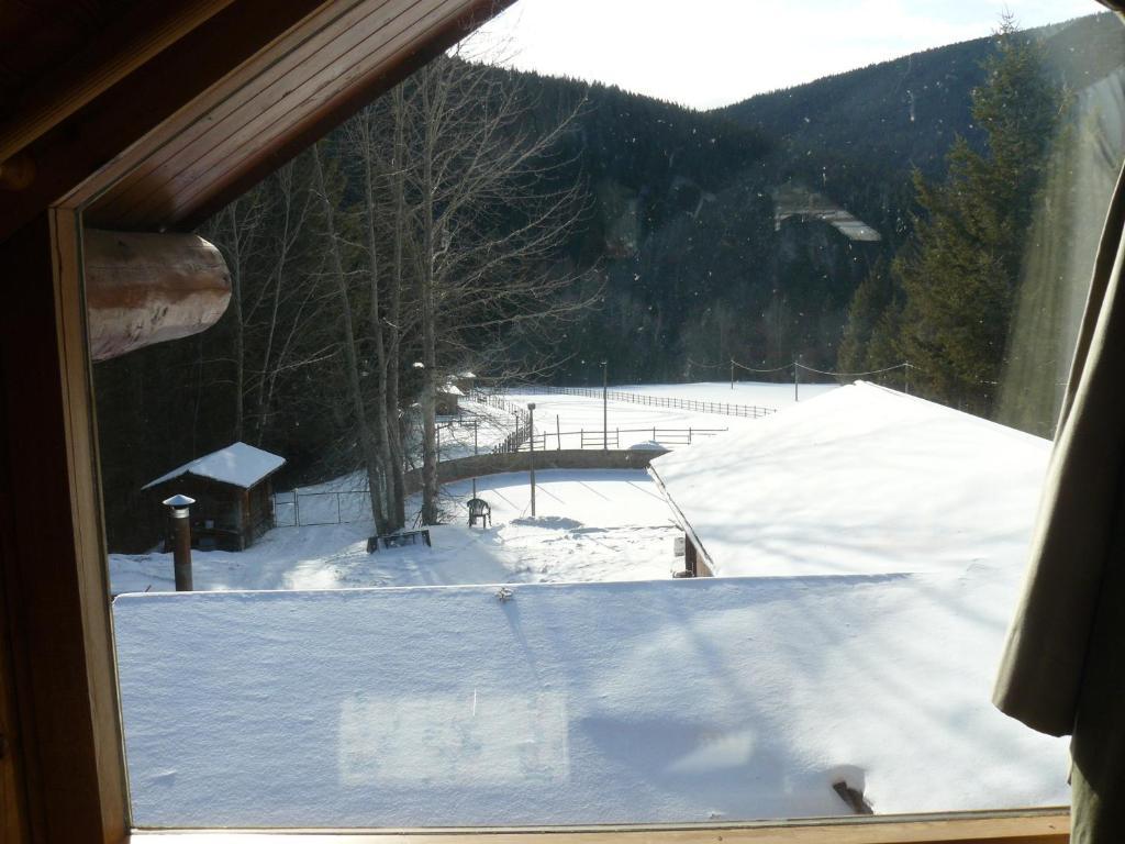 Hitching Post Resort Kelowna Quarto foto