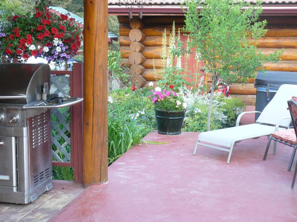 Hitching Post Resort Kelowna Quarto foto
